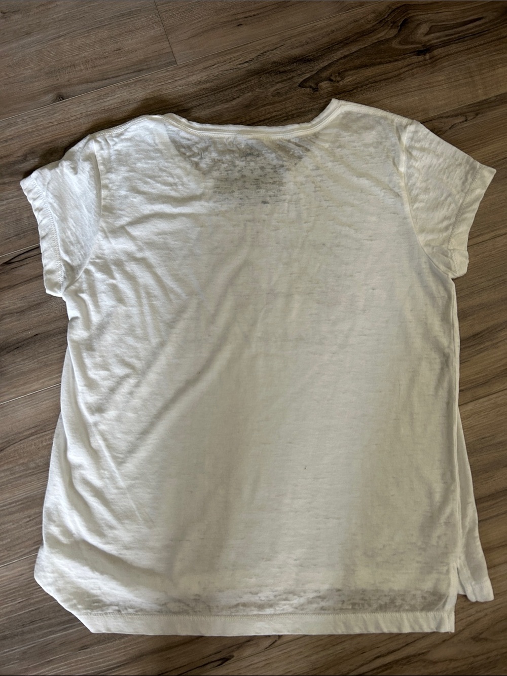 Disney Alice in wonderland Rabbit white tee. - Picture 3 of 3